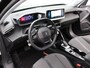 Peugeot e-2008 EV Allure Pack 50 kWh | Navi | Cruise | Clima | 17 inch LMV | Carplay | Parkeersensoren |