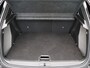 Peugeot e-2008 EV Allure Pack 50 kWh | Navi | Cruise | Clima | 17 inch LMV | Carplay | Parkeersensoren |