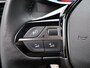 Peugeot e-2008 EV Allure Pack 50 kWh | Navi | Cruise | Clima | 17 inch LMV | Carplay | Parkeersensoren |