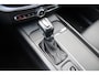 Volvo XC60 T5 251PK Automaat Momentum | El. Trekhaak | DAB-Audio | Verw. Voorstoelen | AppleCarplay | Climate control |