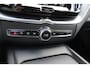 Volvo XC60 T5 251PK Automaat Momentum | El. Trekhaak | DAB-Audio | Verw. Voorstoelen | AppleCarplay | Climate control |