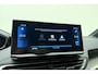 Peugeot 5008 1.2 Hybrid 136 GT | Focal Audio | Elektrische Achterklep | Camera voor + Achter | Navigatie | Climate & Cruise Control | Stoelverarming |