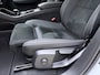 Volvo EX40 Extended Range Plus / Nubuck / 360 camera / Harman&Kardon / Stoel + Stuurw. Verwarming / BLIS / ACC / El. Trekhaak /