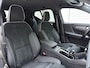 Volvo EX40 Extended Range Plus / Nubuck / 360 camera / Harman&Kardon / Stoel + Stuurw. Verwarming / BLIS / ACC / El. Trekhaak /