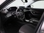 Peugeot e-2008 EV Active Pack 50 kWh | Automaat | Hoge Instap | Navigatie | Airco | Apple Carplay / Android Auto