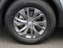 Peugeot e-2008 EV Active Pack 50 kWh | Automaat | Hoge Instap | Navigatie | Airco | Apple Carplay / Android Auto