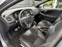 Volvo V40 Volvo 2.0 D2 R-Design Automaat | Uniek lage km-stand | Navi | Climate | LED