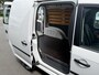 Volkswagen Caddy 2.0 TDI L1H1 Business (Trekhaak - Lichtmetalen velgen - Airco - Zijschuifdeur - Houten vloer - Lat om Lat - Ramen in achterdeur - Cruise Controle)