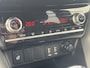 Mitsubishi Eclipse Cross 2.4 PHEV Business Executive / 8 Jaar Fabrieksgarantie / Adaptief Cruise Control / Electronic Climate Control / Voor&Achter Stoelverwarming / Keyless / Schakel Mogelijkheid Aan Stuur / Apple Carplay&Android Auto / Full-Map Navigatie /