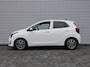 Kia Picanto 1.0 DPI AMT ExecutiveLine | Stuur-/stoelverwarming | Camera | Draadloze telefoonlader | LED | 15" LM | Clima | Cruise | Navi | Automaat |