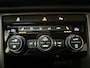 Volkswagen T-Roc 1.0 TSI 116pk Style Camera Stoelverwarming Navigatie DAB+ App-Connect