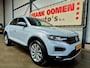 Volkswagen T-Roc 1.5 TSI 150PK Sport + LED|Sfeerverl.|Adaptive cruise|Climate|Stoelverw.|Navi|Apple|Android|Camera|Dodehoek|PDC