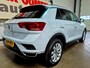 Volkswagen T-Roc 1.5 TSI 150PK Sport + LED|Sfeerverl.|Adaptive cruise|Climate|Stoelverw.|Navi|Apple|Android|Camera|Dodehoek|PDC