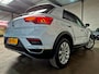 Volkswagen T-Roc 1.5 TSI 150PK Sport + LED|Sfeerverl.|Adaptive cruise|Climate|Stoelverw.|Navi|Apple|Android|Camera|Dodehoek|PDC