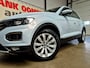 Volkswagen T-Roc 1.5 TSI 150PK Sport + LED|Sfeerverl.|Adaptive cruise|Climate|Stoelverw.|Navi|Apple|Android|Camera|Dodehoek|PDC