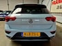 Volkswagen T-Roc 1.5 TSI 150PK Sport + LED|Sfeerverl.|Adaptive cruise|Climate|Stoelverw.|Navi|Apple|Android|Camera|Dodehoek|PDC