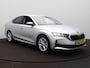Skoda Octavia First Edition 1.5 TSI m-HEV 85 kW / 115 PK Hatchba Automaat - Navigatie - Clima - 17 Inch - Camera