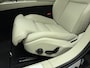 Volvo V60 B4 198PK Automaat Plus Dark / Standkachel / Stoel/- stuurverwarming / Keyles entry / Trekhaak / Camera /