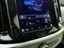 Volvo V60 B4 198PK Automaat Plus Dark / Standkachel / Stoel/- stuurverwarming / Keyles entry / Trekhaak / Camera /