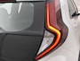 Toyota Aygo X 1.0 VVT-i MT Play | BTW voertuig | fietsendragerbeugel | Dealer onderhouden | Cruise Control Apdaptive | Apple CarPlay/Android | achteruitrijcamera |