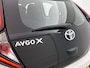 Toyota Aygo X 1.0 VVT-i MT Play | BTW voertuig | fietsendragerbeugel | Dealer onderhouden | Cruise Control Apdaptive | Apple CarPlay/Android | achteruitrijcamera |