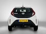 Toyota Aygo X 1.0 VVT-i MT Play | BTW voertuig | fietsendragerbeugel | Dealer onderhouden | Cruise Control Apdaptive | Apple CarPlay/Android | achteruitrijcamera |