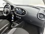 Toyota Aygo X 1.0 VVT-i MT Play | BTW voertuig | fietsendragerbeugel | Dealer onderhouden | Cruise Control Apdaptive | Apple CarPlay/Android | achteruitrijcamera |