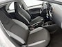 Toyota Aygo X 1.0 VVT-i MT Play | BTW voertuig | fietsendragerbeugel | Dealer onderhouden | Cruise Control Apdaptive | Apple CarPlay/Android | achteruitrijcamera |