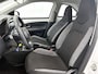 Toyota Aygo X 1.0 VVT-i MT Play | BTW voertuig | fietsendragerbeugel | Dealer onderhouden | Cruise Control Apdaptive | Apple CarPlay/Android | achteruitrijcamera |