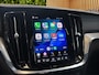 Volvo S60 2.0 Recharge T6 AWD Plus Dark | Schuifdak | Trekhaak | Memory | Pilot Assist | 20" Velgen