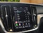 Volvo S60 2.0 Recharge T6 AWD Plus Dark | Schuifdak | Trekhaak | Memory | Pilot Assist | 20" Velgen