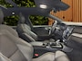 Volvo S60 2.0 Recharge T6 AWD Plus Dark | Schuifdak | Trekhaak | Memory | Pilot Assist | 20" Velgen
