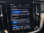 Volvo S60 2.0 Recharge T6 AWD Plus Dark | Schuifdak | Trekhaak | Memory | Pilot Assist | 20" Velgen