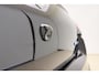Suzuki Swift 1.2 Style Smart Hybrid | Parkeersensoren | Cruise control | Navigatie | Climate control | Achteruitrijcamera | Stoelverwarming