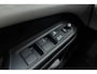 Suzuki Swift 1.2 Style Smart Hybrid | Parkeersensoren | Cruise control | Navigatie | Climate control | Achteruitrijcamera | Stoelverwarming