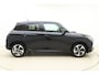 Suzuki Swift 1.2 Style Smart Hybrid | Parkeersensoren | Cruise control | Navigatie | Climate control | Achteruitrijcamera | Stoelverwarming