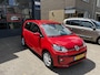 Volkswagen Up! 1.0 BMT up! beats / Airco/ Bluetooth/ Stoelverwarming/ Elektrisch ramen/ LED/ LMV