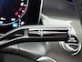 Mercedes-Benz GLC 300e 4MATIC Business Solution AMG | Advanced plus pakket | Nightpakket | Middenconsole metaalstructuur | Trekhaak | 19” vijfspaaks lichtmetalen AMG-velgen | URBAN GUARD Plus | Warmtewerend, donkergetint glas |