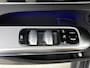 Mercedes-Benz GLC 300e 4MATIC Business Solution AMG | Advanced plus pakket | Nightpakket | Middenconsole metaalstructuur | Trekhaak | 19” vijfspaaks lichtmetalen AMG-velgen | URBAN GUARD Plus | Warmtewerend, donkergetint glas |
