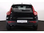 Volvo XC40 B3 Plus Black Edition - Panorama/schuifdak - IntelliSafe Assist & Surround - 360º Camera - Harman/Kardon audio - Verwarmde voorstoelen & stuur - Parkeersensoren voor & achter - Elektr. bedienb. voorstoelen met geheugen links - Draadloze tel. lader - Extra getint glas - 20' LMV