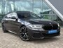 BMW 5-Serie Touring 530e xDrive High Executive M-sport 292pk Schuifdak / Trekhaak / 360 Camera