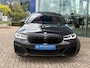BMW 5-Serie Touring 530e xDrive High Executive M-sport 292pk Schuifdak / Trekhaak / 360 Camera