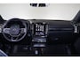 Volvo EX40 Performance Ultra Black Edition 82 kWh - Panorama/schuifdak - IntelliSafe Assist & Surround - 360º Camera - Harman/Kardon audio - Verwarmde voorstoelen, stuur & achterbank - Parkeersensoren voor & achter - Elektr. bedienb. voorstoelen met geheugen links - Draadloze tel. lader - Warmtepomp - Extra getint glas - Inklapbare trekhaak - 20' LMV
