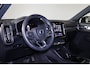 Volvo EX40 Performance Ultra Black Edition 82 kWh - Panorama/schuifdak - IntelliSafe Assist & Surround - 360º Camera - Harman/Kardon audio - Verwarmde voorstoelen, stuur & achterbank - Parkeersensoren voor & achter - Elektr. bedienb. voorstoelen met geheugen links - Draadloze tel. lader - Warmtepomp - Extra getint glas - Inklapbare trekhaak - 20' LMV