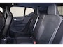Volvo EX40 Performance Ultra Black Edition 82 kWh - Panorama/schuifdak - IntelliSafe Assist & Surround - 360º Camera - Harman/Kardon audio - Verwarmde voorstoelen, stuur & achterbank - Parkeersensoren voor & achter - Elektr. bedienb. voorstoelen met geheugen links - Draadloze tel. lader - Warmtepomp - Extra getint glas - Inklapbare trekhaak - 20' LMV