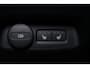 Volvo EX40 Performance Ultra Black Edition 82 kWh - Panorama/schuifdak - IntelliSafe Assist & Surround - 360º Camera - Harman/Kardon audio - Verwarmde voorstoelen, stuur & achterbank - Parkeersensoren voor & achter - Elektr. bedienb. voorstoelen met geheugen links - Draadloze tel. lader - Warmtepomp - Extra getint glas - Inklapbare trekhaak - 20' LMV