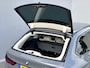 BMW 5-Serie 530e xDrive Luxury Line Touring / 90% SOH / 2.000 kg Trekgewicht / Elektrische Trekhaak Dealer onderhouden / EAER 52 km / Elektrische stoelen & klep / Stuur- en stoelverwarming / Apple Carplay Android / 18" LM wielen & All Season banden / Safety Pack /