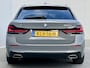 BMW 5-Serie 530e xDrive Luxury Line Touring / 90% SOH / 2.000 kg Trekgewicht / Elektrische Trekhaak Dealer onderhouden / EAER 52 km / Elektrische stoelen & klep / Stuur- en stoelverwarming / Apple Carplay Android / 18" LM wielen & All Season banden / Safety Pack /
