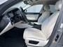 BMW 5-Serie 530e xDrive Luxury Line / 90% SOH / 2.000 kg Trekgewicht / Elektrische Trekhaak Dealer onderhouden / EAER 52 km / Elektrische stoelen & klep / Stuur- en stoelverwarming / Apple Carplay Android / 18" LM wielen & All Season banden / Safety Pack /