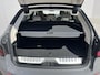 BMW 5-Serie 530e xDrive Luxury Line / 90% SOH / 2.000 kg Trekgewicht / Elektrische Trekhaak Dealer onderhouden / EAER 52 km / Elektrische stoelen & klep / Stuur- en stoelverwarming / Apple Carplay Android / 18" LM wielen & All Season banden / Safety Pack /